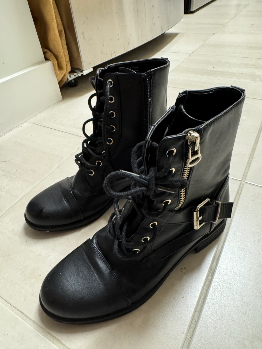 Black Lace-Up Boots (size 5 US)🏆