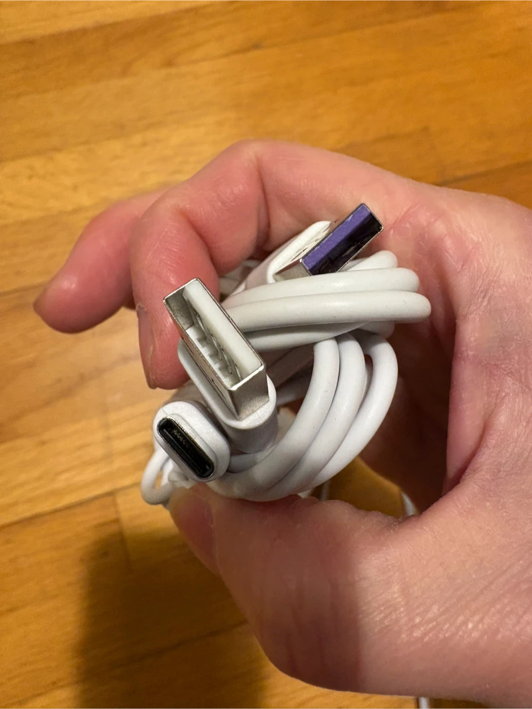 Apple USB-C to Lightning Cable and kind of other cables - photo 5