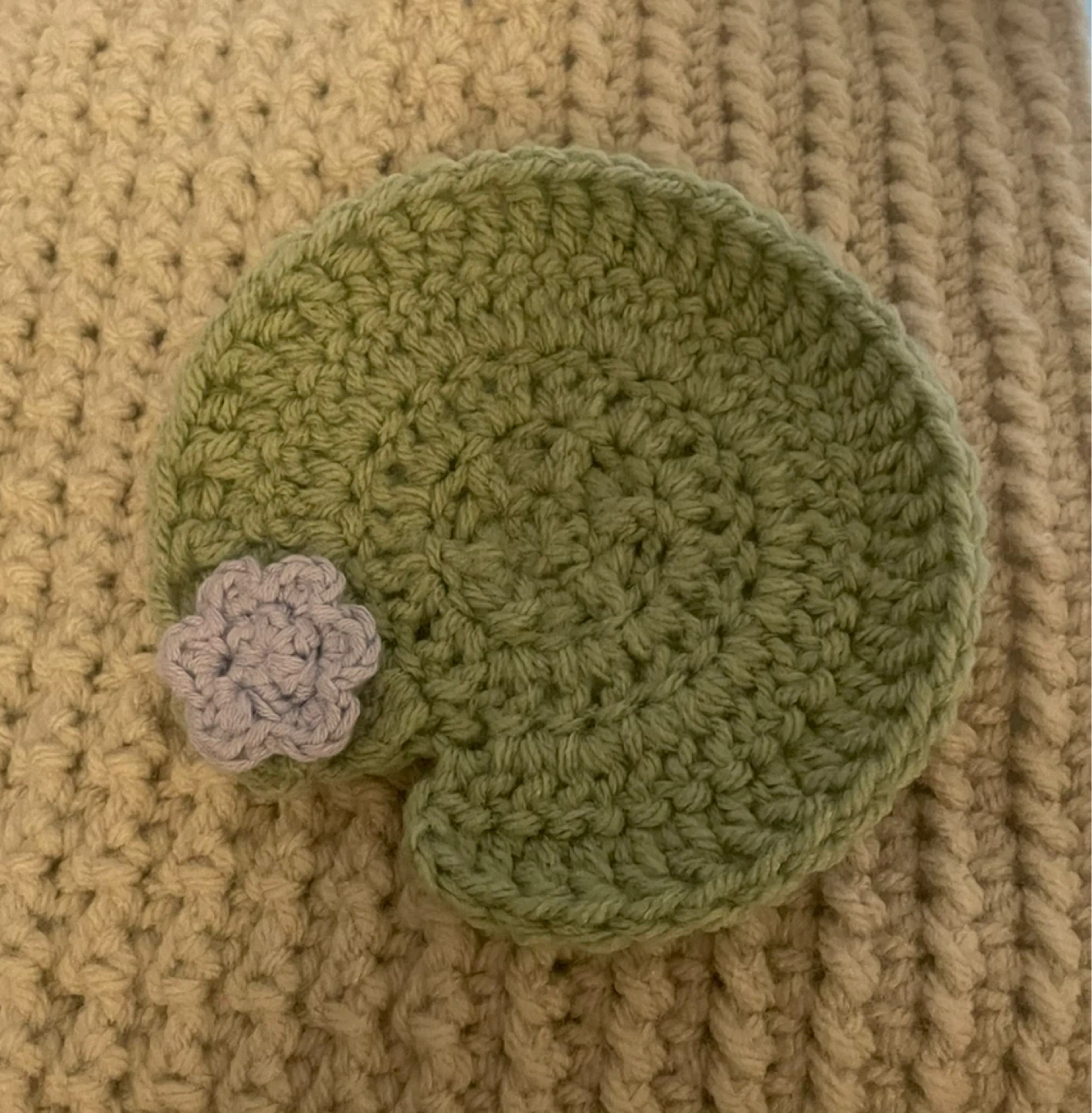 Crochet lily pad coasters
