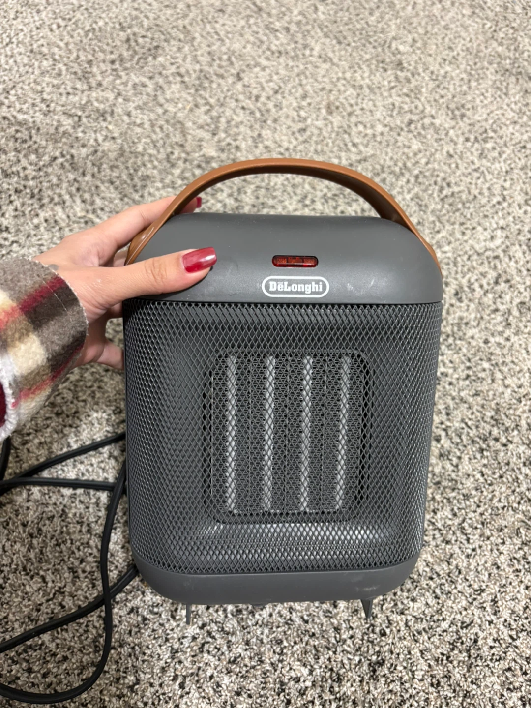 DeLonghi Capsule Ceramic Heater