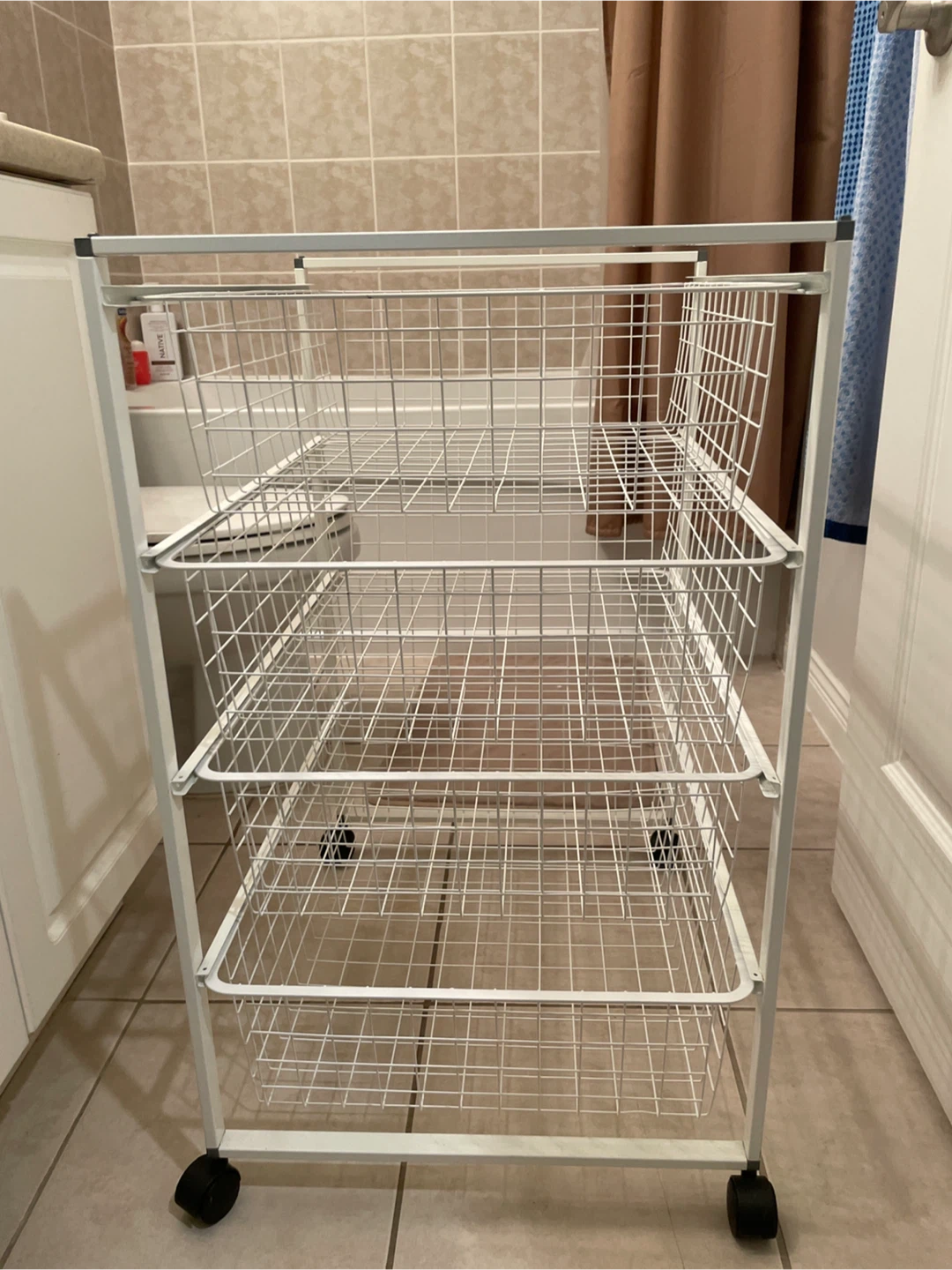 White rolling organizer