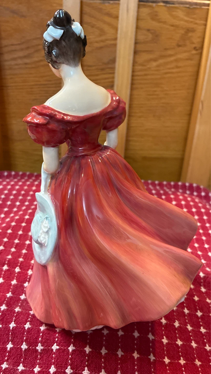 Vintage Royal Doulton “Winsome” Figurine - photo 5