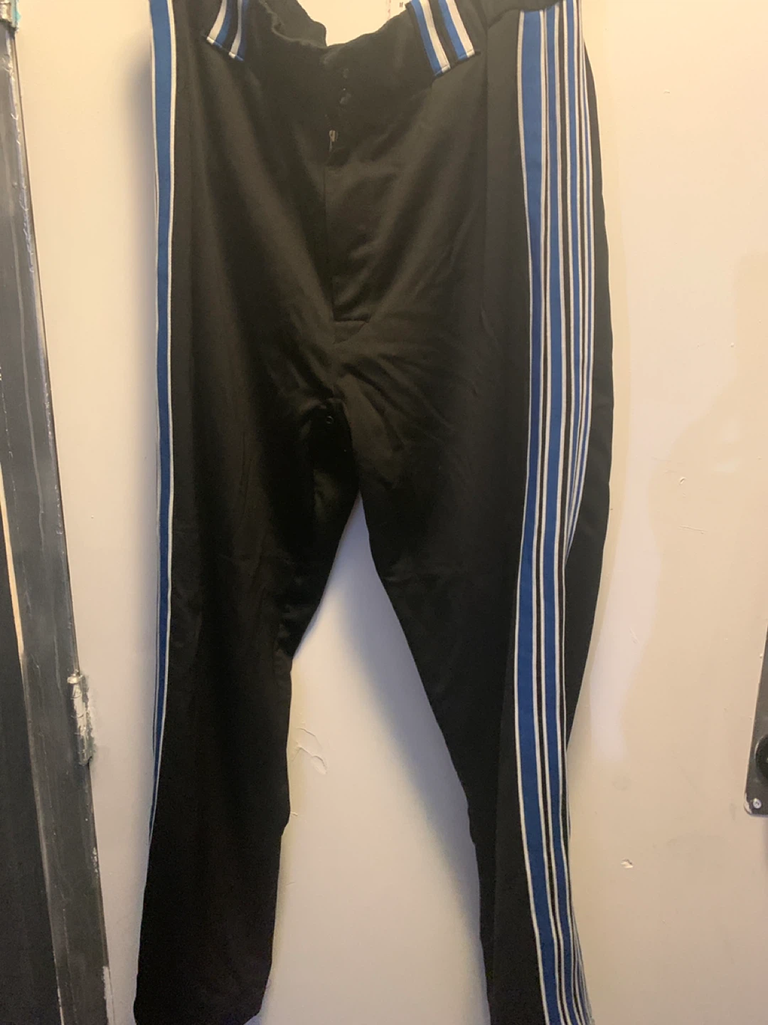 TYJA SPORTS Black Pants Size 38L