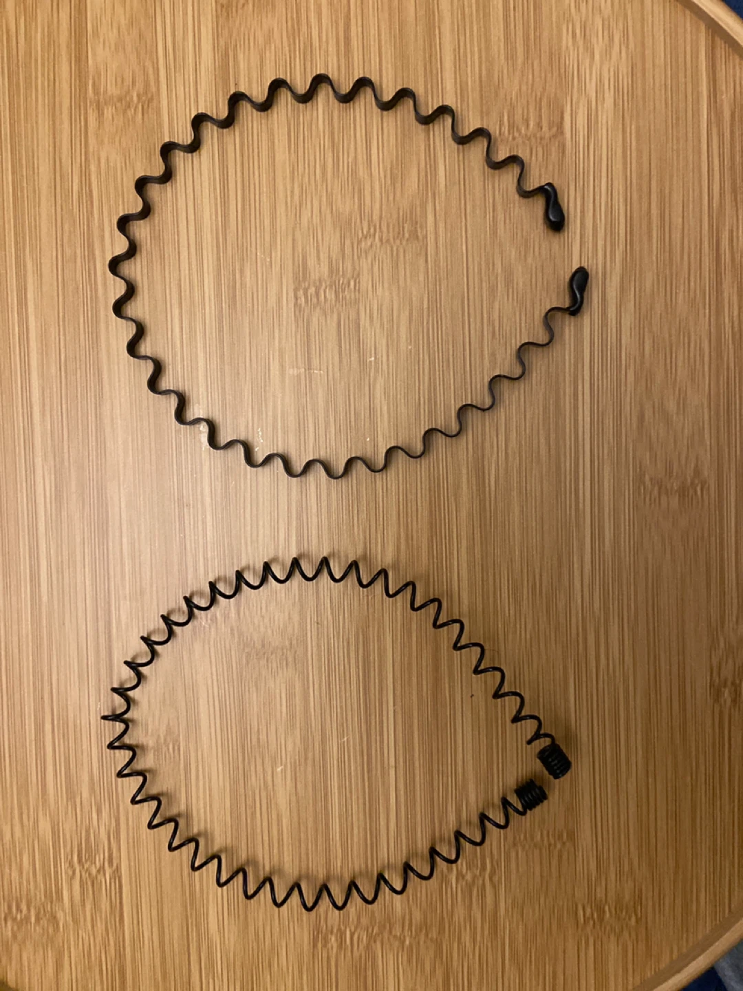 2 Pack Black Wavy Headbands
