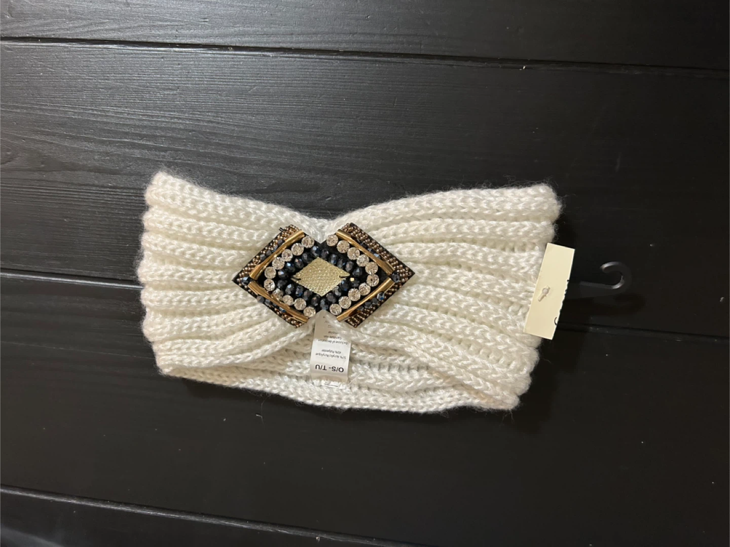 White Knit Headband with Embellished Detail 🏆