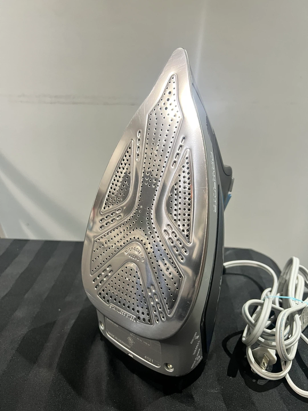 Rowenta Steam Iron - photo 2