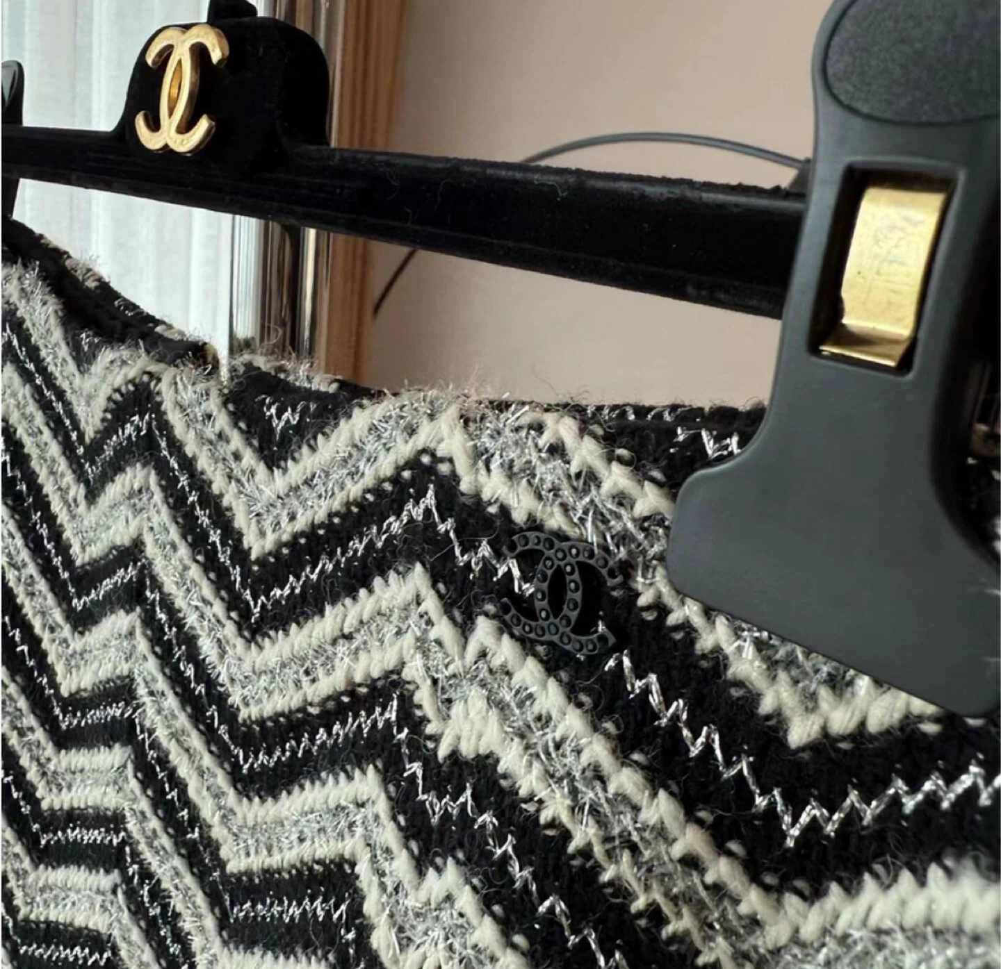 Chanel Chevron Pattern Mini Skirt Size 36 - photo 4