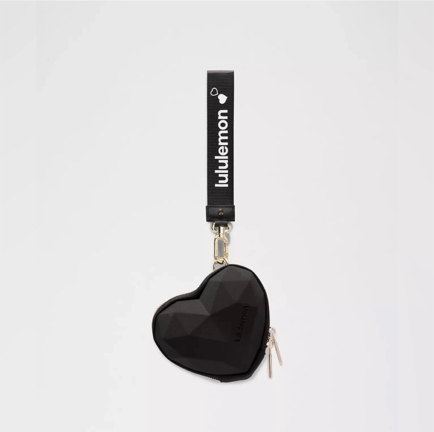 🖤 Viral Black Heart Wristlet – SOLD OUT 🖤