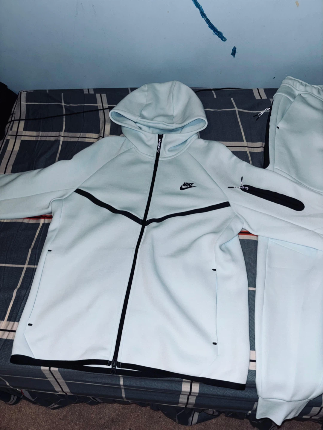 Nike Tech Fleece Hoodie and Joggers Set - photo 3