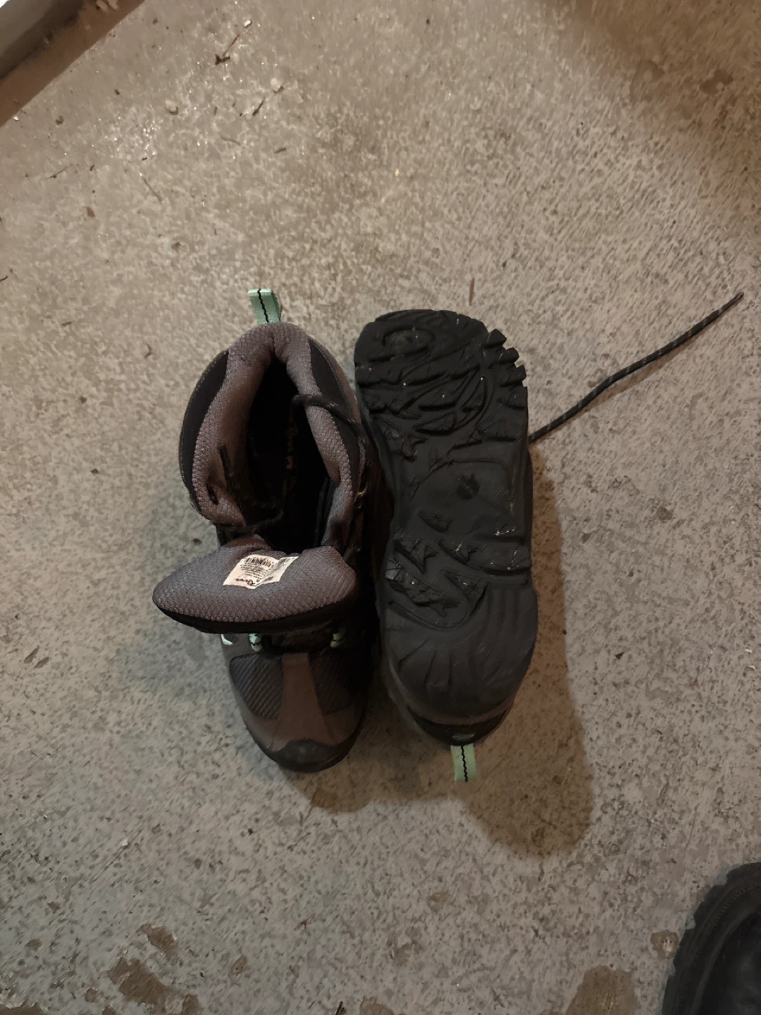 Ladies hiking boots. - photo 2
