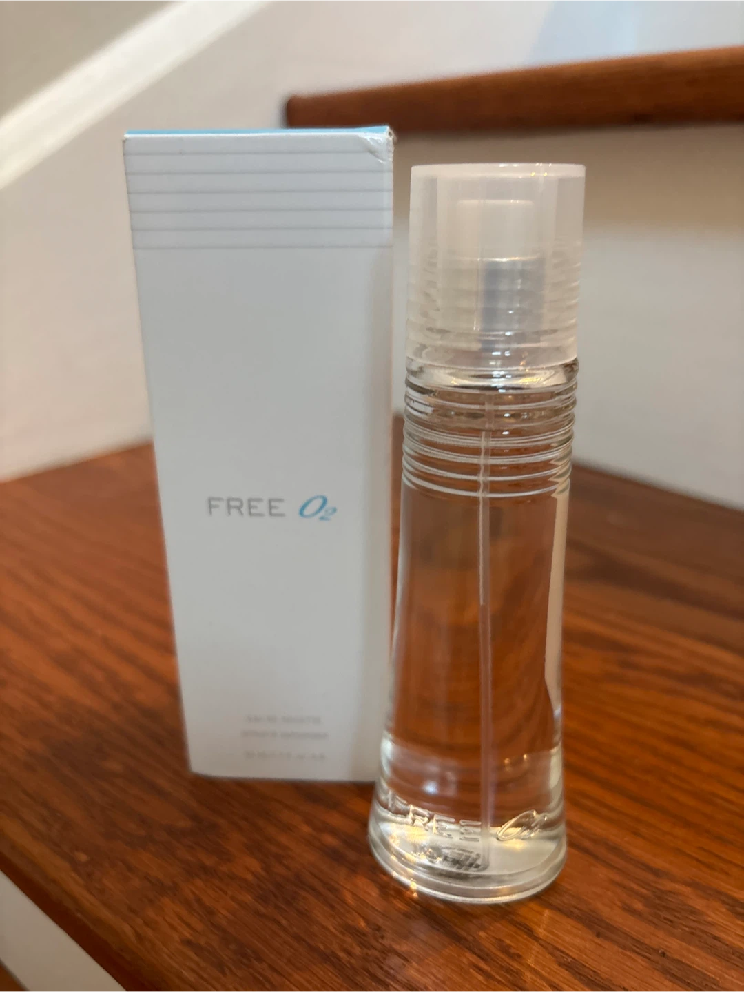 FREE 02 Eau de Toilette Spray 50ml / 1.7 fl. oz. - photo 2