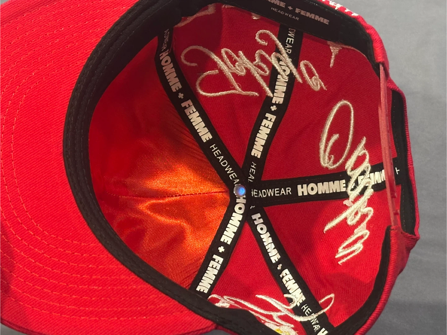 HOMME + FEMME Red Embroidered Cities Snapback Hat - photo 5