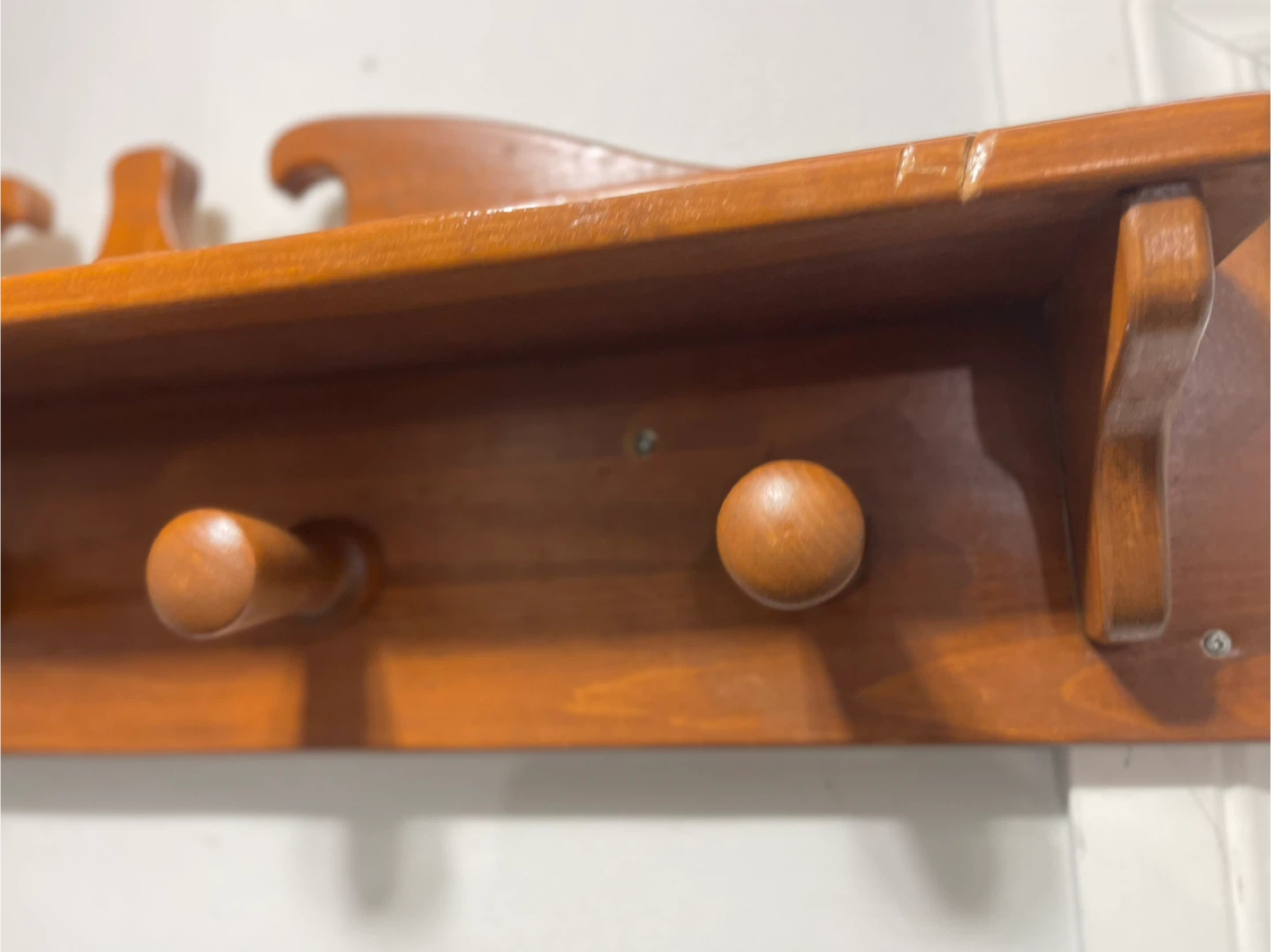 Wooden Shelf with Hooks - photo 3