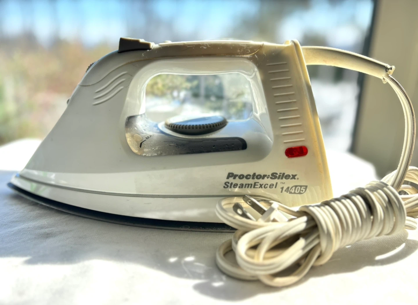 Proctor Silex Lightweight Steam Iron, Like New - photo 4