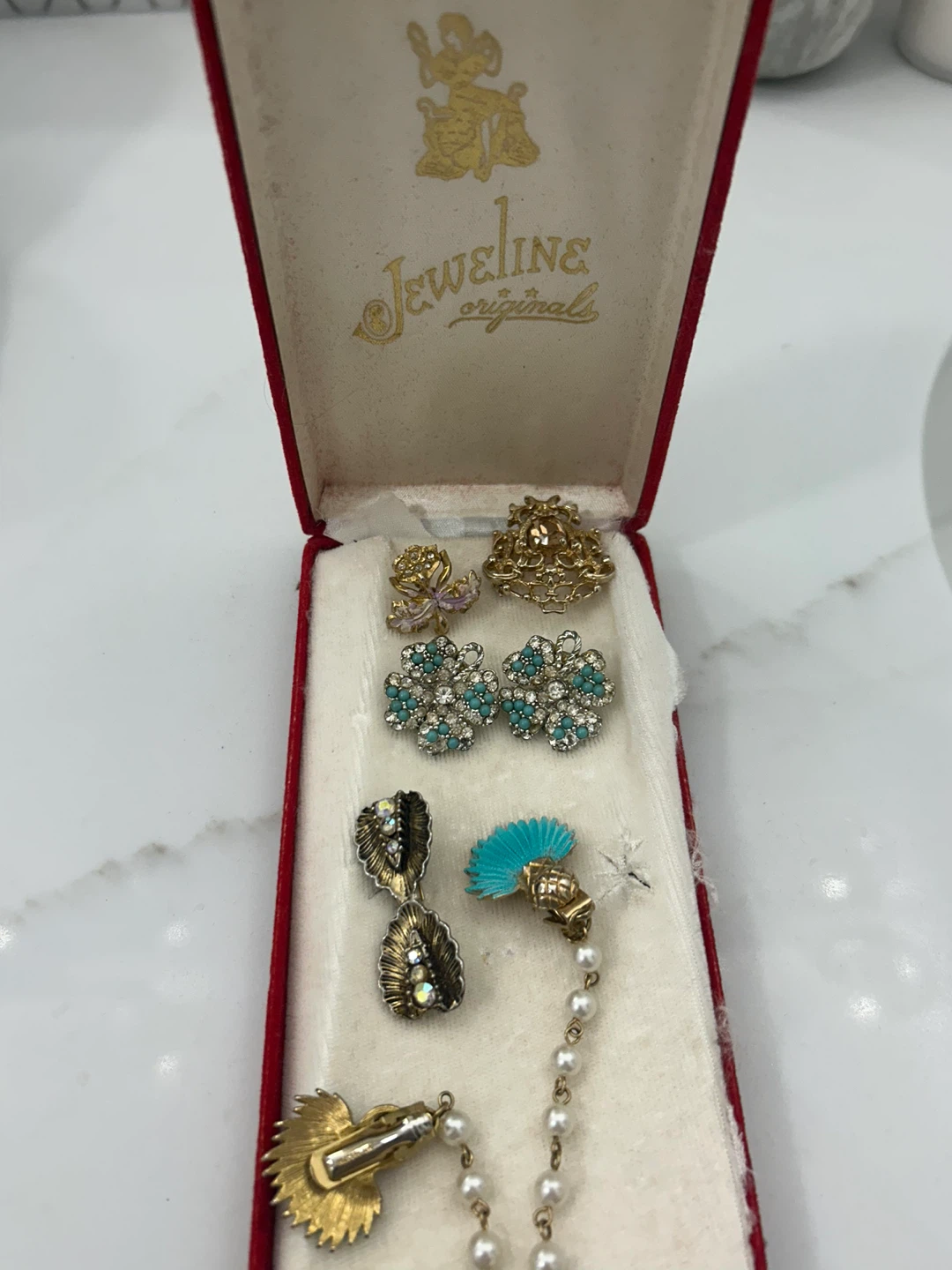 Vintage assortment of Jewelry Set bundle - photo 2