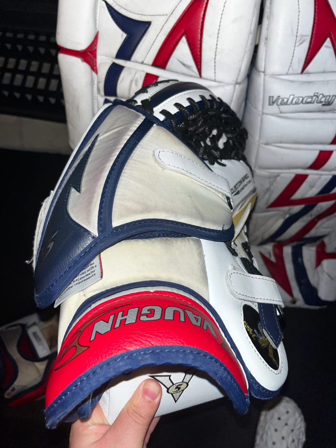 Vaughn Velocity Goalie Pads and Blocker Set - photo 5