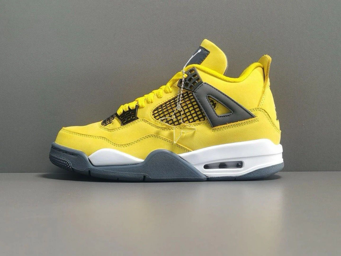 Air Jordan 4 Retro Sneakers - photo 3