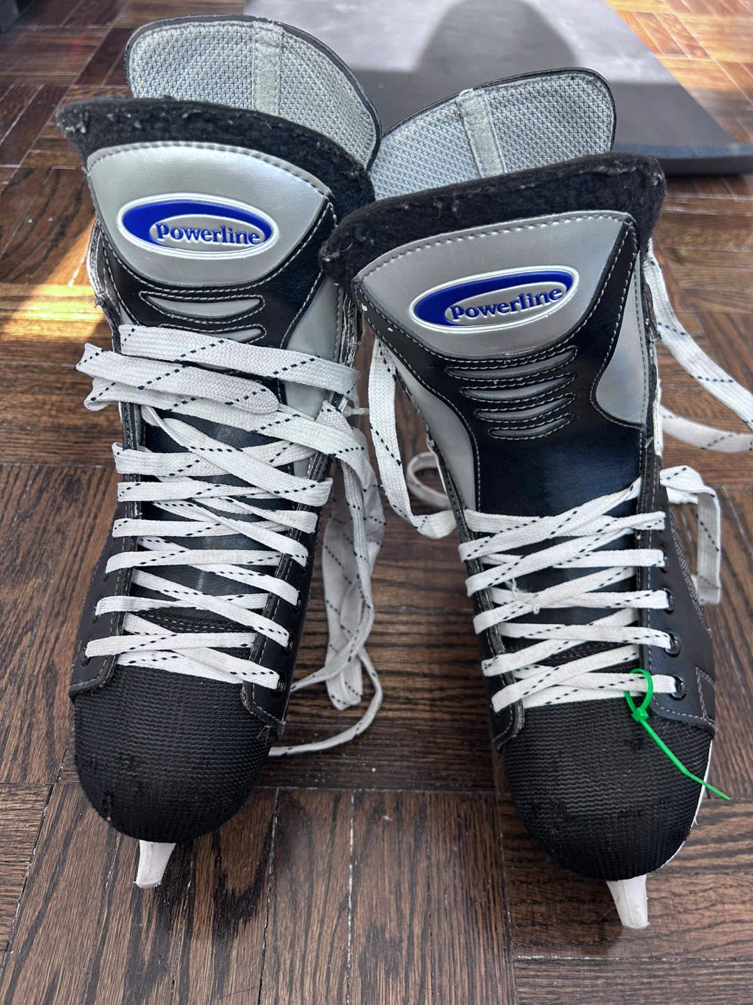 Powerline 600 Ice Skates - Size 8 🏆