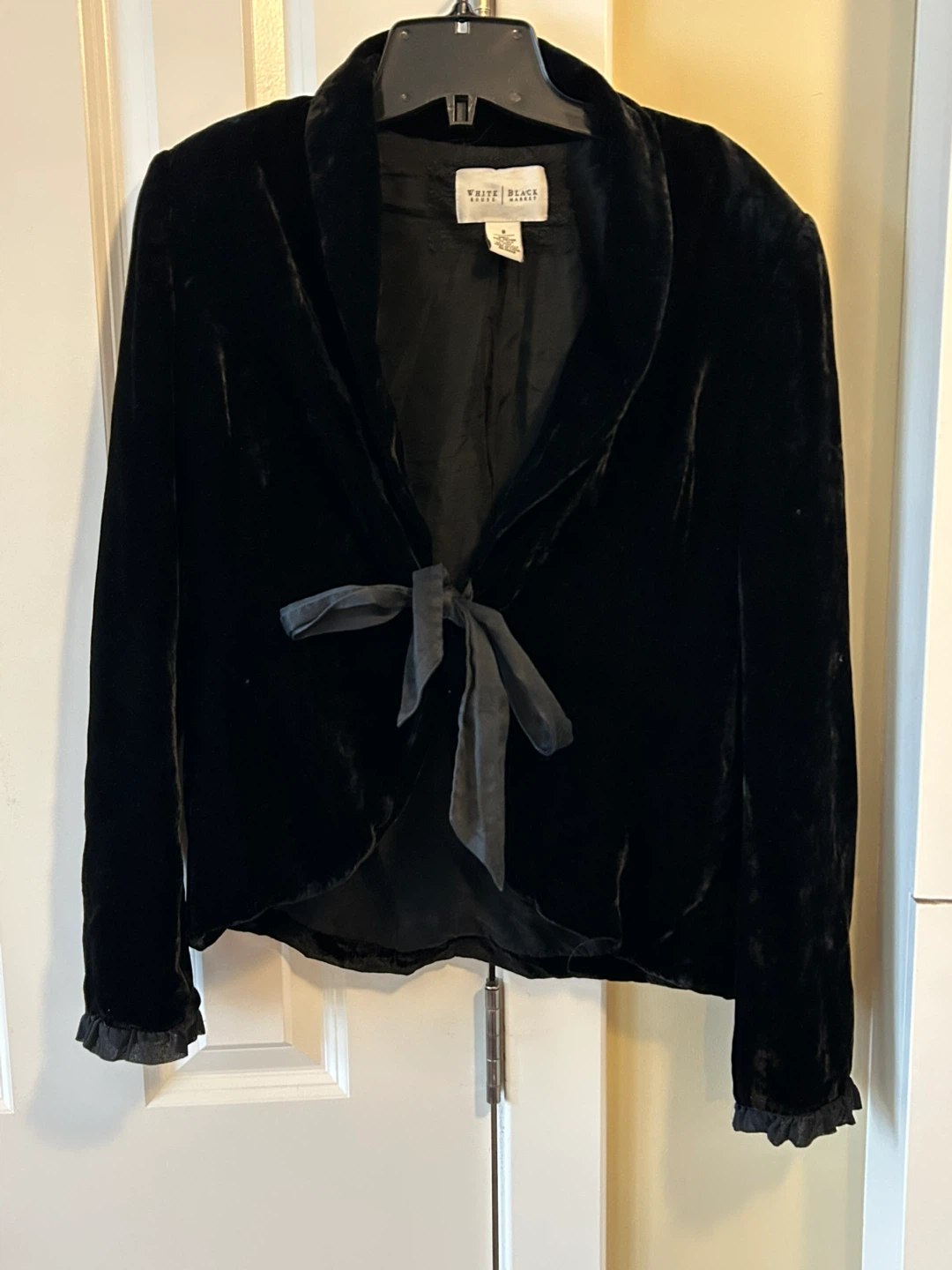 White House Black Velvet Jacket