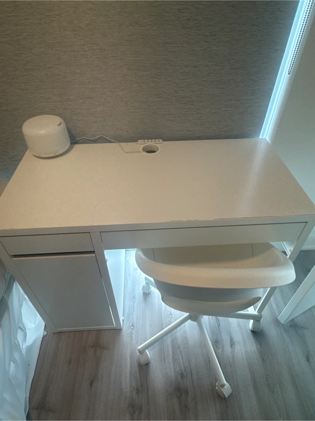 IKEA MICKE Desk and LOBBERGET Chair Set