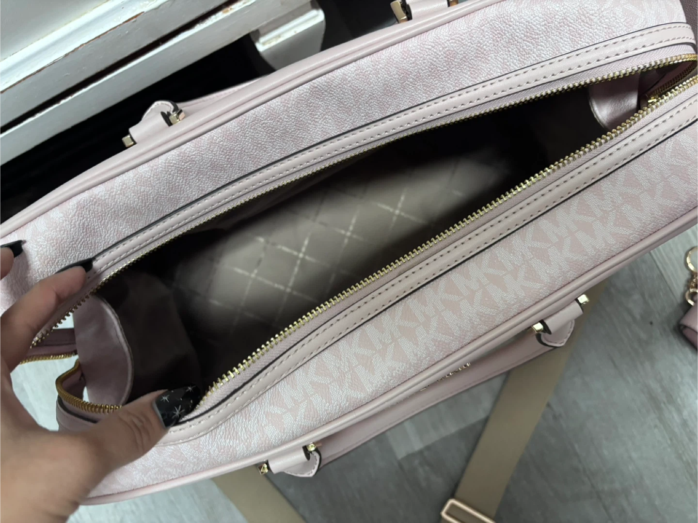 Michael Kors Pink MK Signature Rolling Suitcase & Duffle Bag Set - photo 2