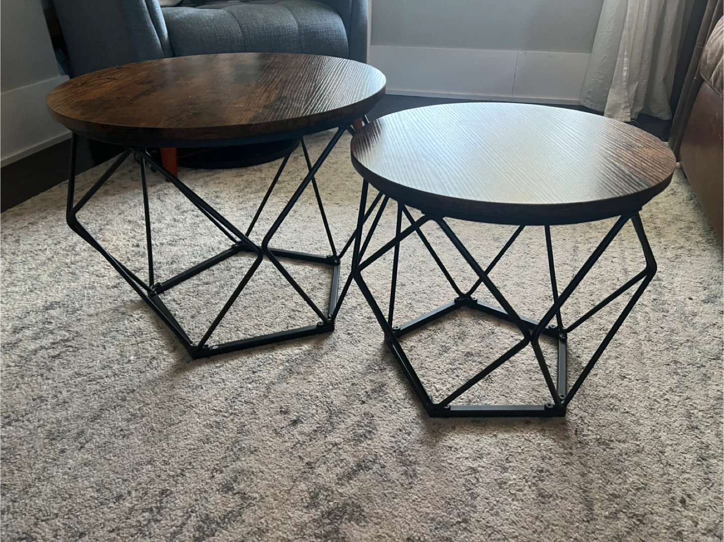 Set of 2 Round Nesting Coffee Tables - photo 2