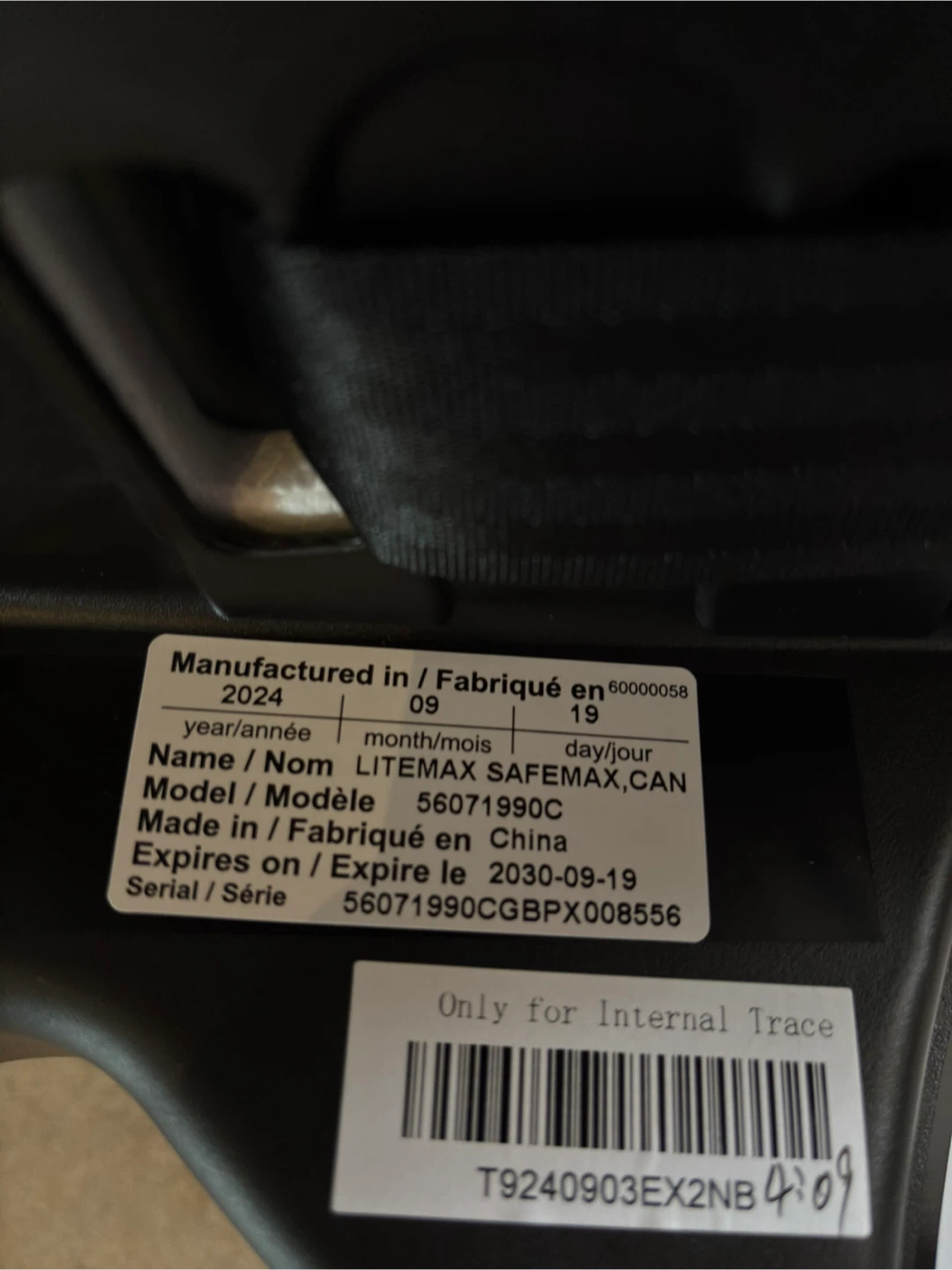 Evenflo Travel w/ Car Seat & base - photo 4