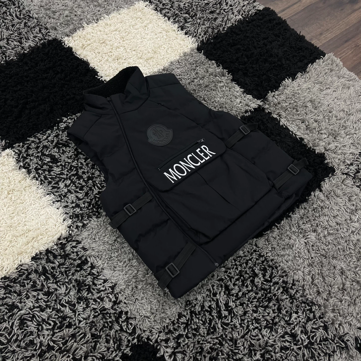 Moncler Black Down Vest Size L - photo 3