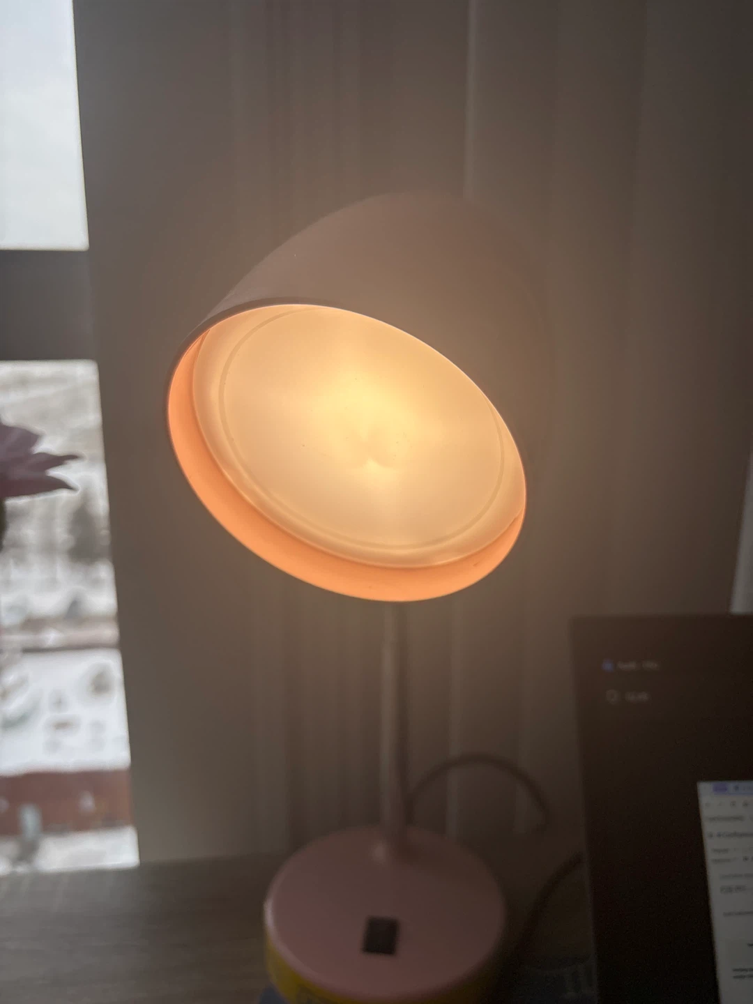 MAINSTAYS Pink LED Desk Lamp - photo 3