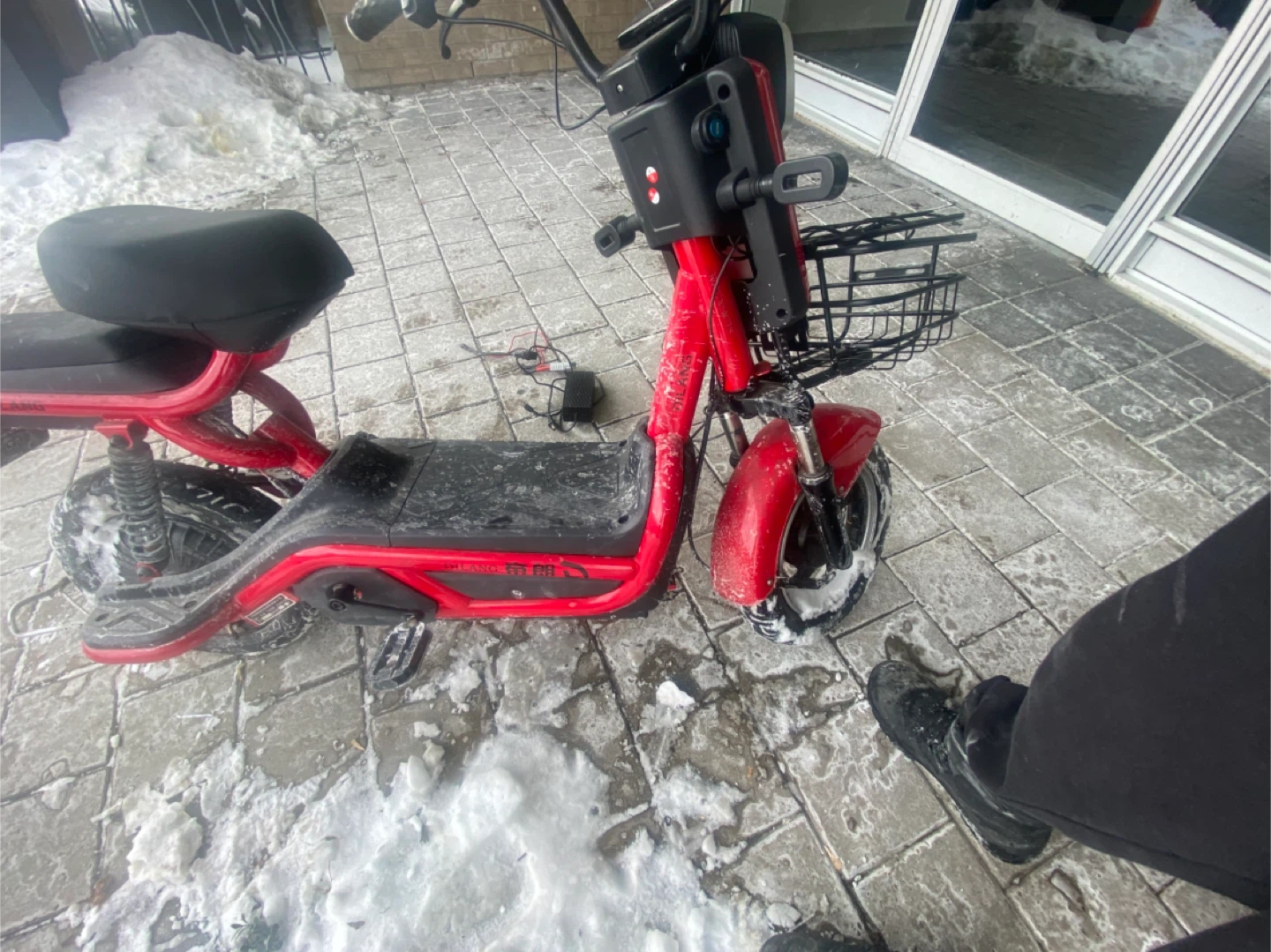 Red Electric Scooter with Basket - photo 5