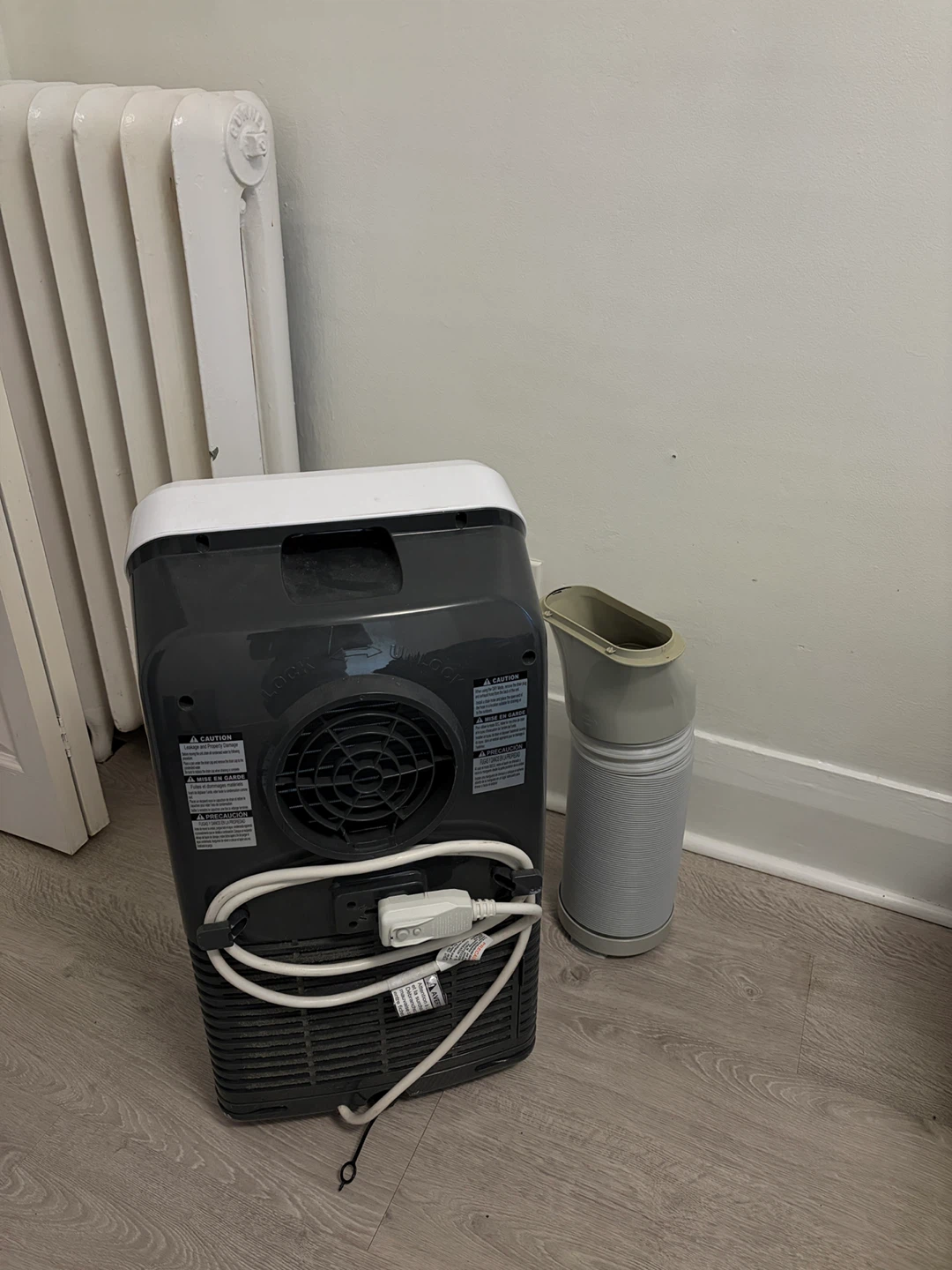 Insignia Portable Air Conditioner NS-AC8RWH9-C - photo 3