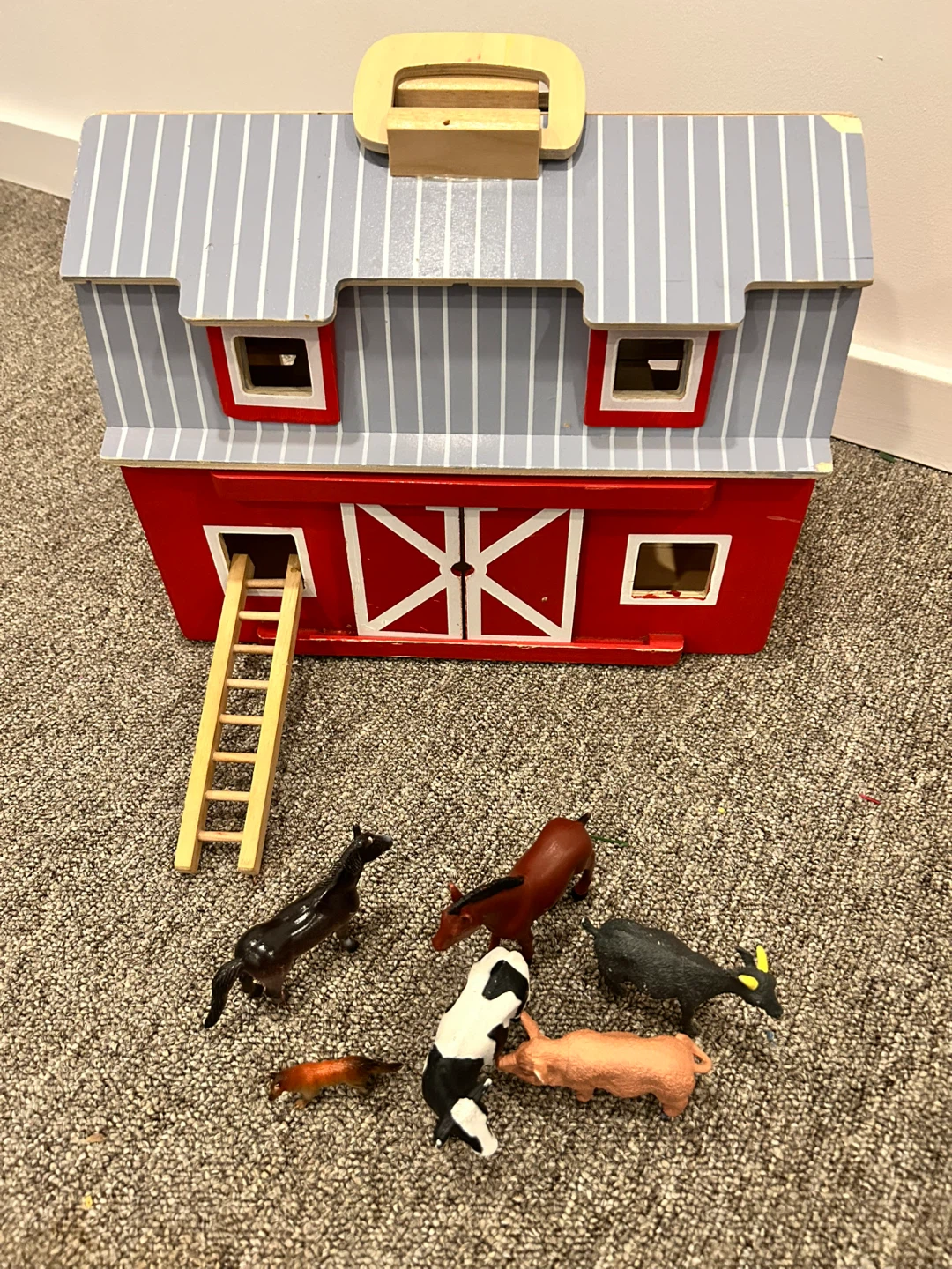 Melissa and Doug Wooden Fold & Go Barn 🏆