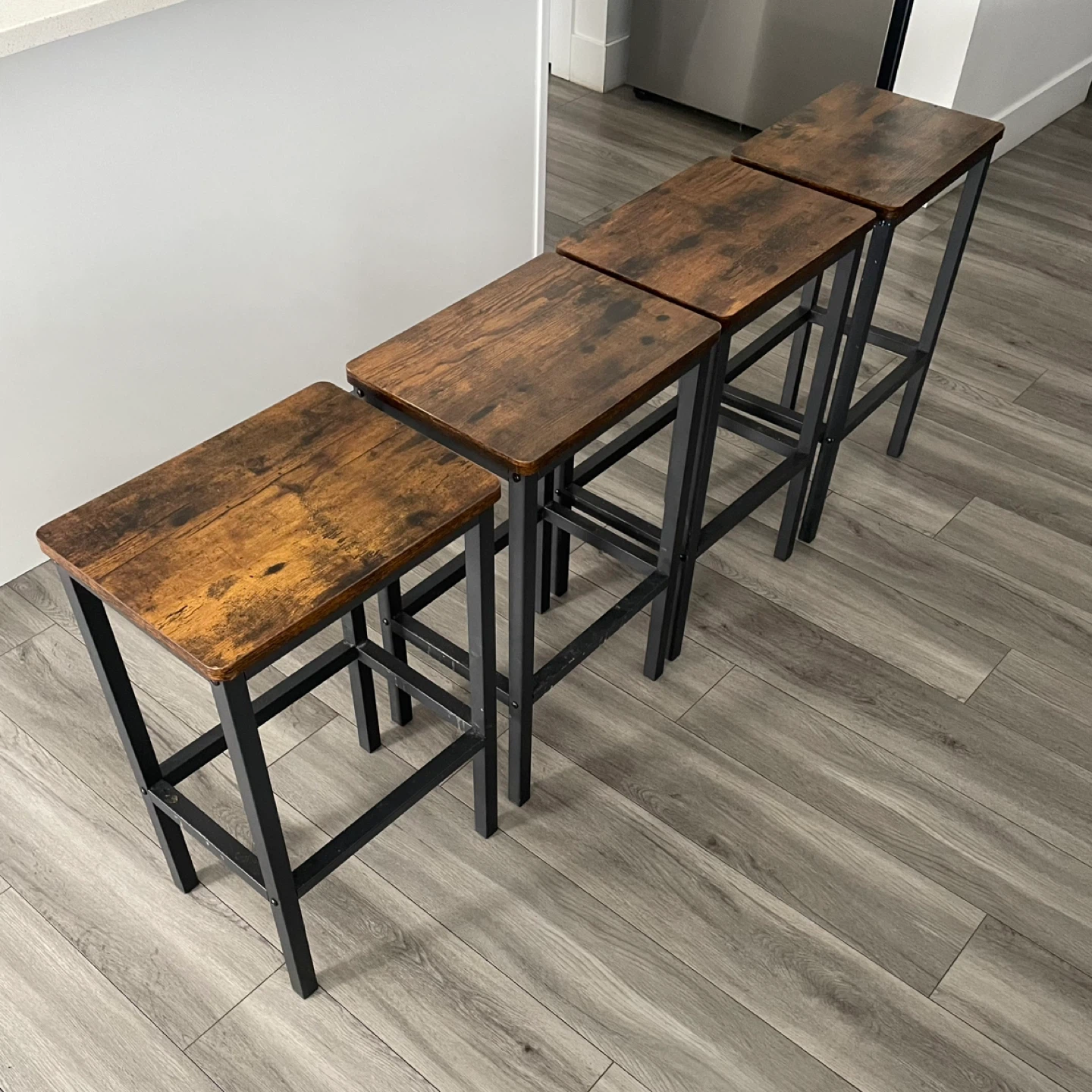 4 Bar Stools