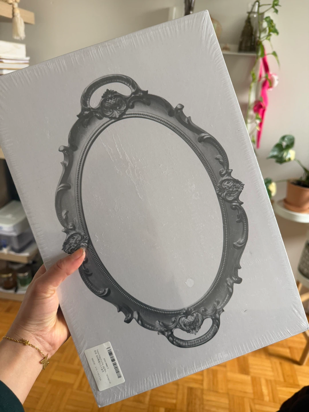 Ornate Oval Vanity Mirror - photo 4