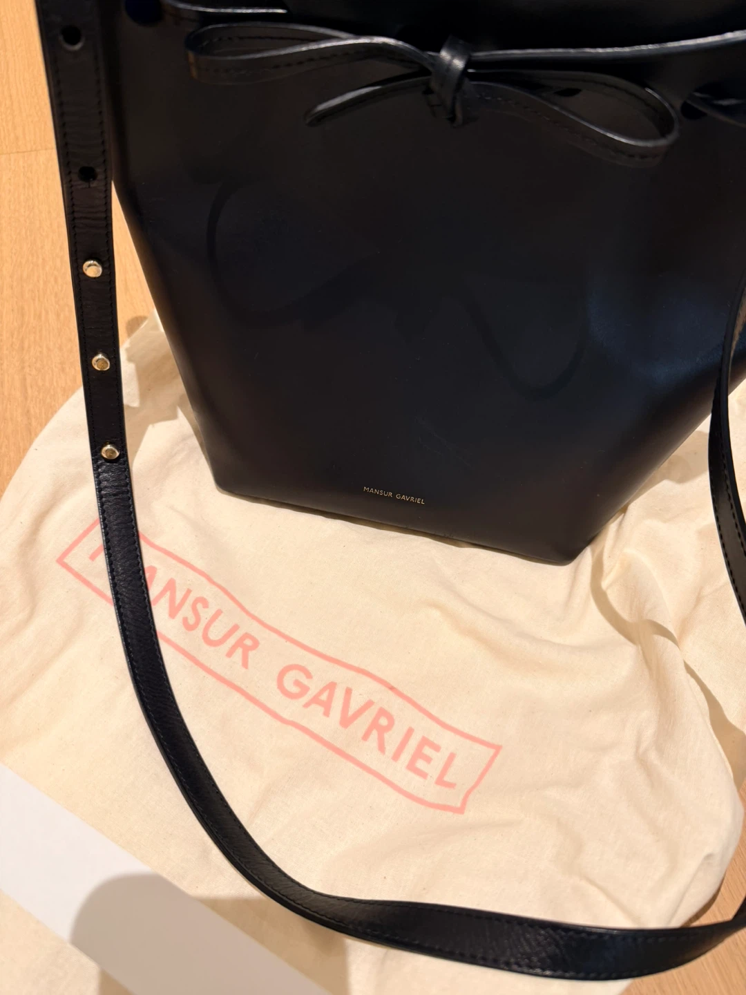 👜Mansur Gavriel Leather Bucket Bag - photo 5