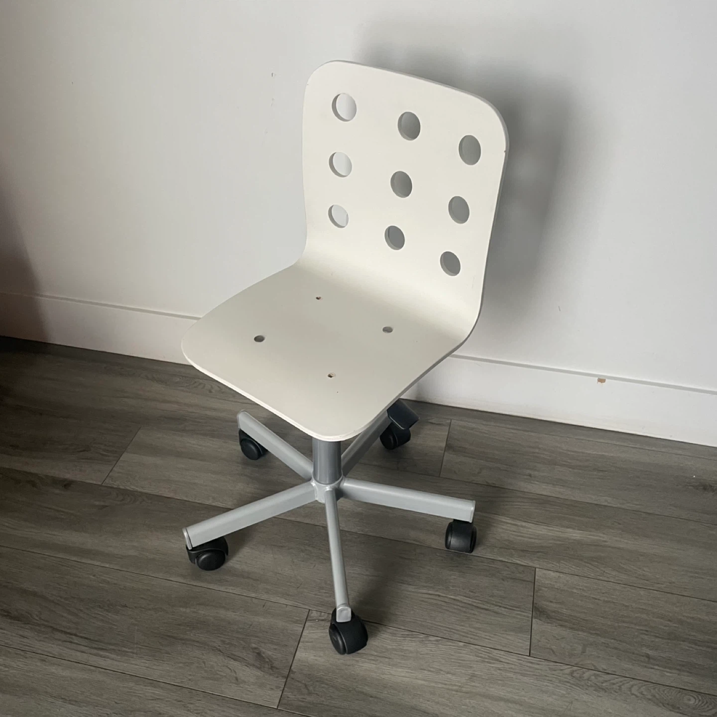 Swivel Office Chair