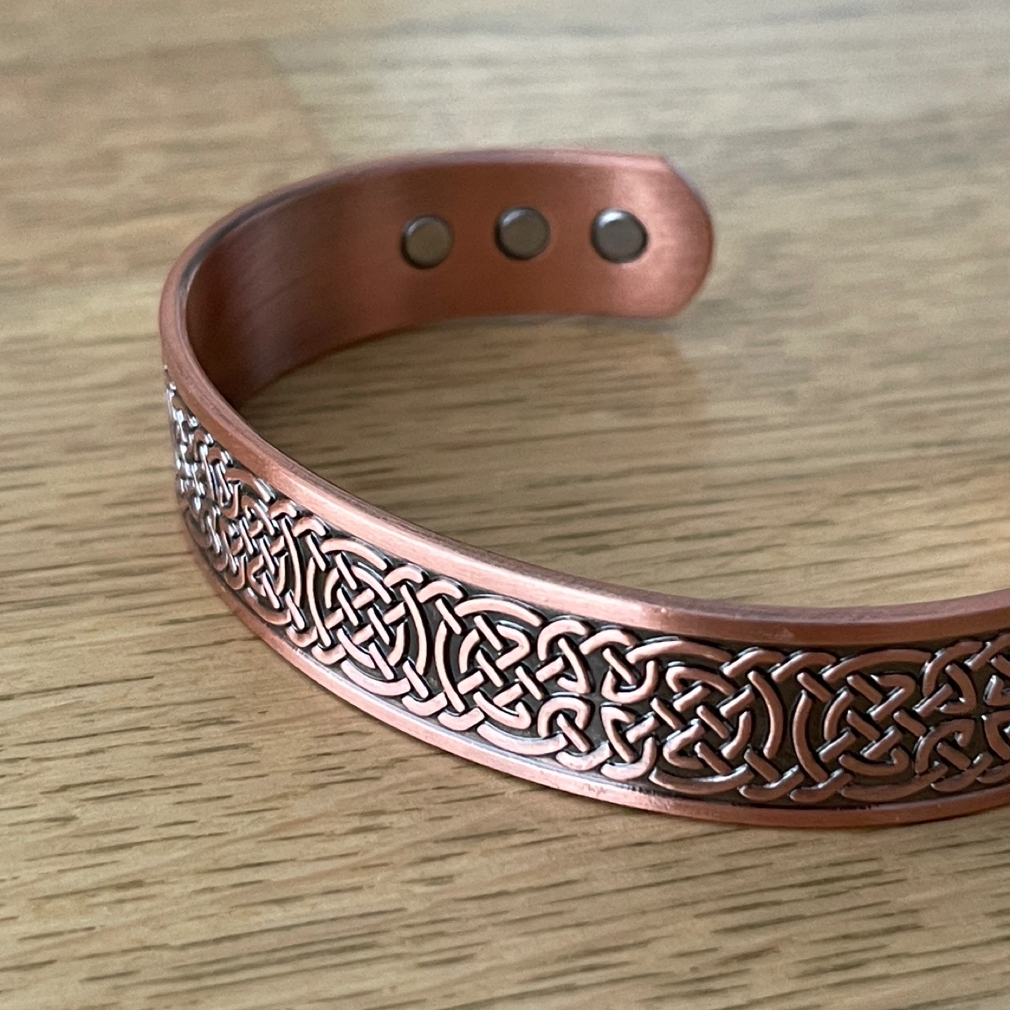 Magnetic Copper cuff bracelet - Celtic knot pattern