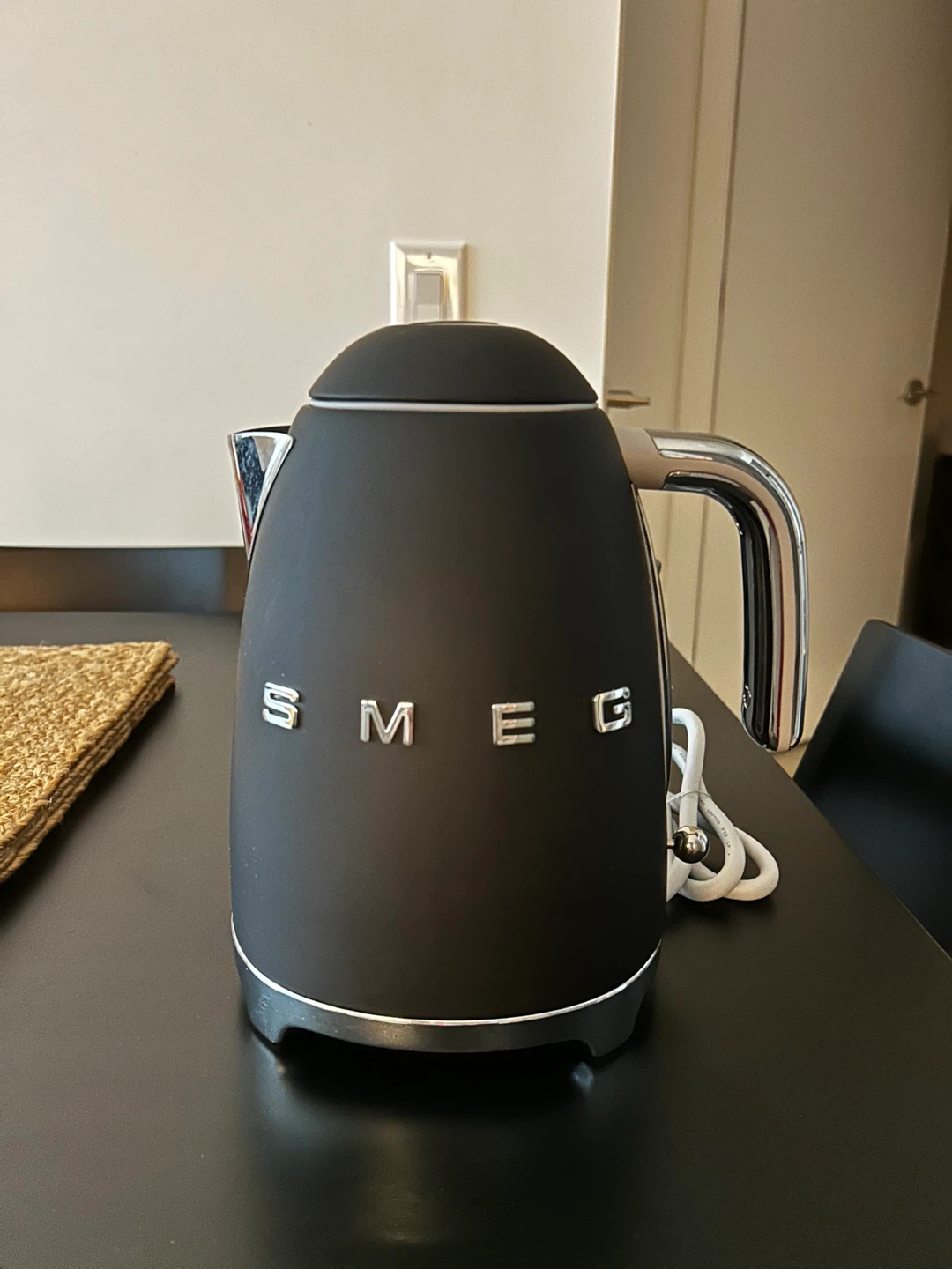 Smeg Electric Kettle - Black