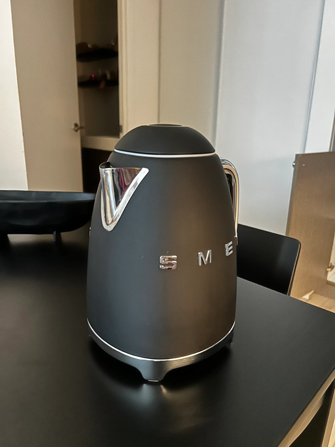 Smeg Electric Kettle - Black - photo 3