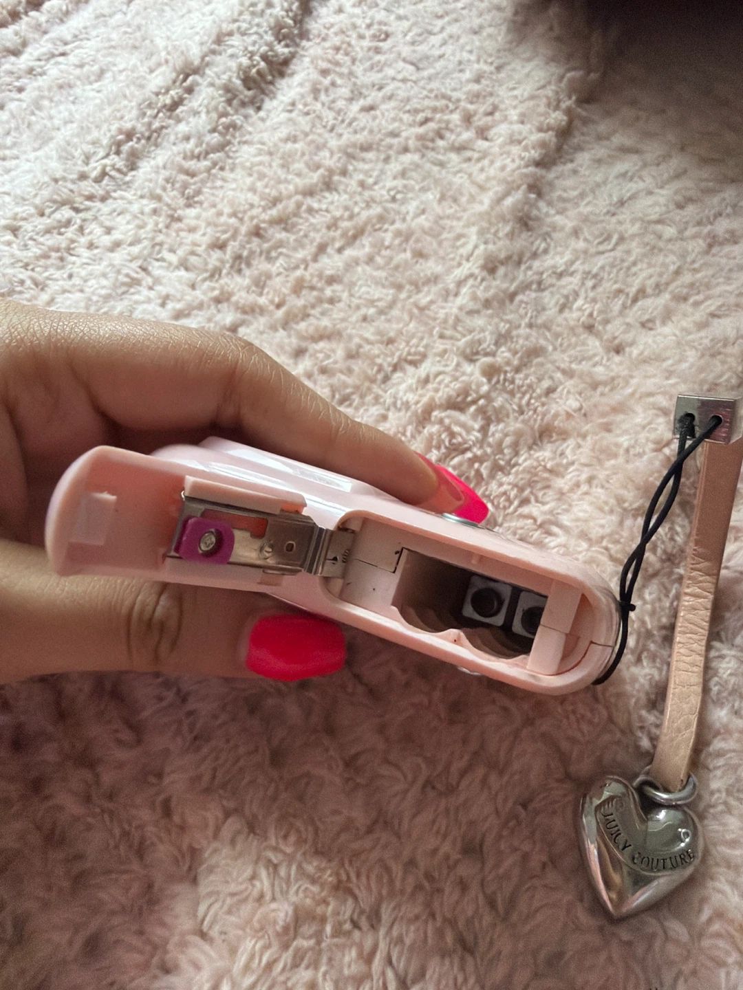 ✨RARE✨ Juicy Couture Pink Digital Camera with Heart Charm - photo 4