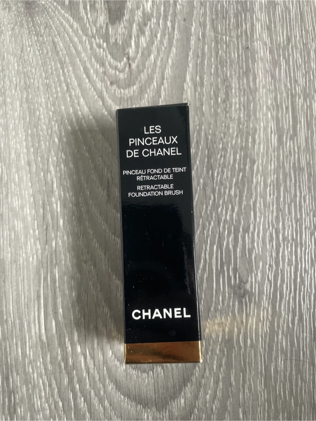 CHANEL Retractable Foundation Brush 🏆