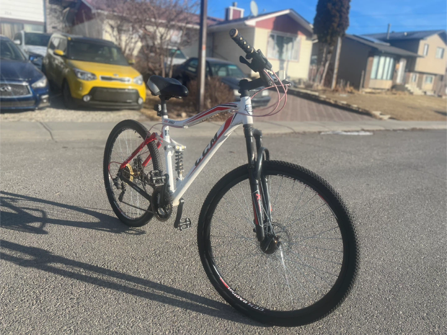 CCM DS 650 Mountain Bike - photo 5