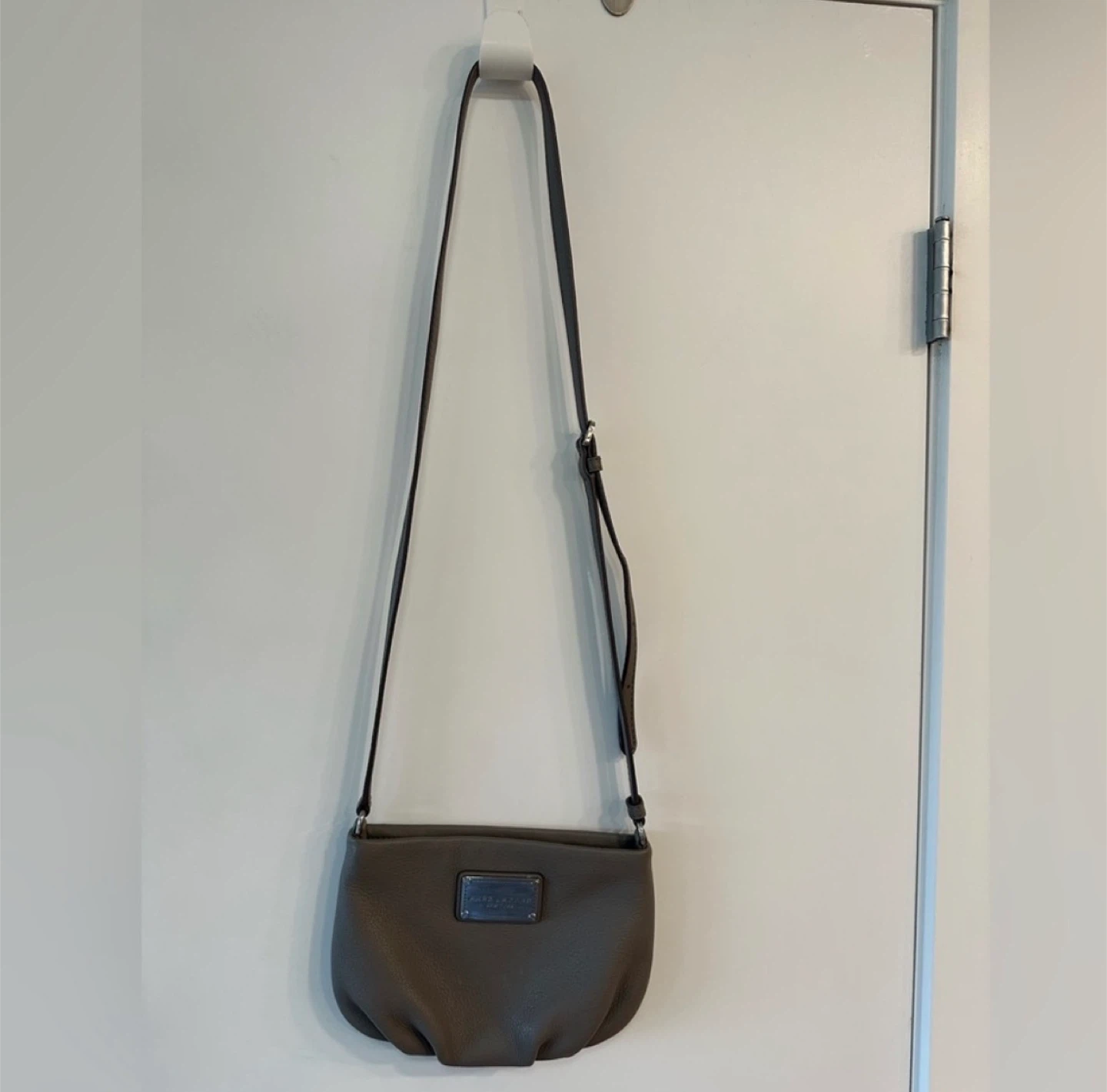 Marc Jacobs Grey Leather Shoulder Bag