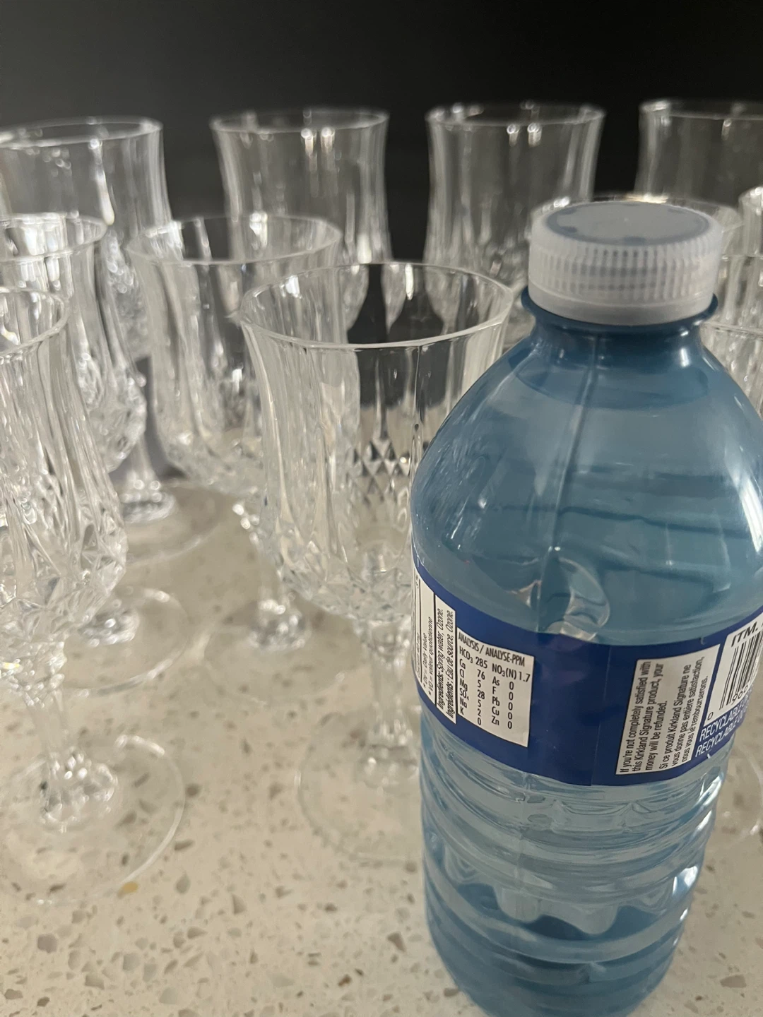 2 Sets 1 of 4 tall ones and 1 set of 8 Crystal Cut Wine Glasses - photo 3