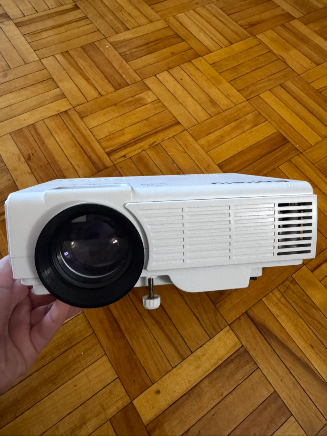 Eokeyiy Mini Projector