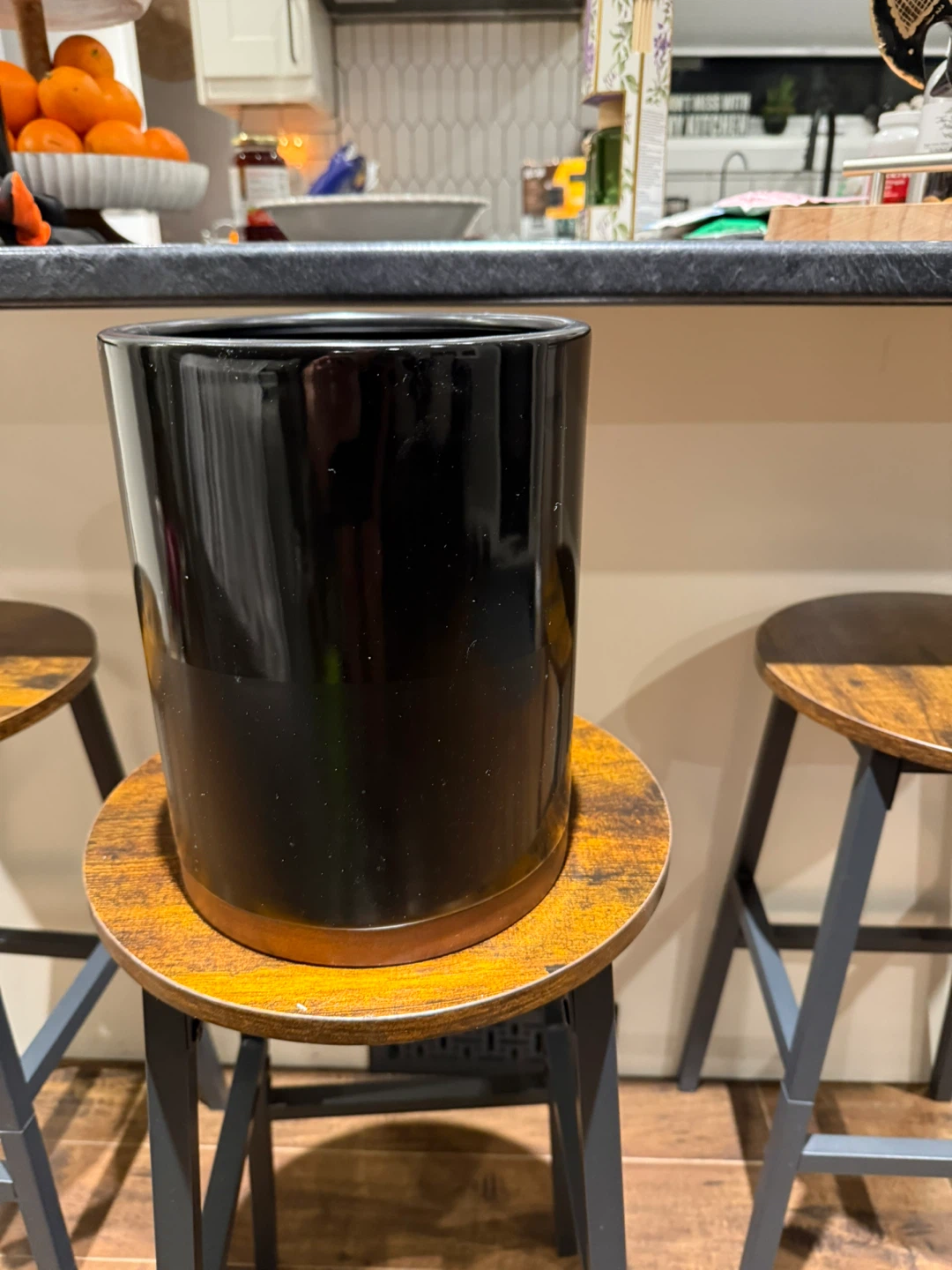 Black Cylinder Pot