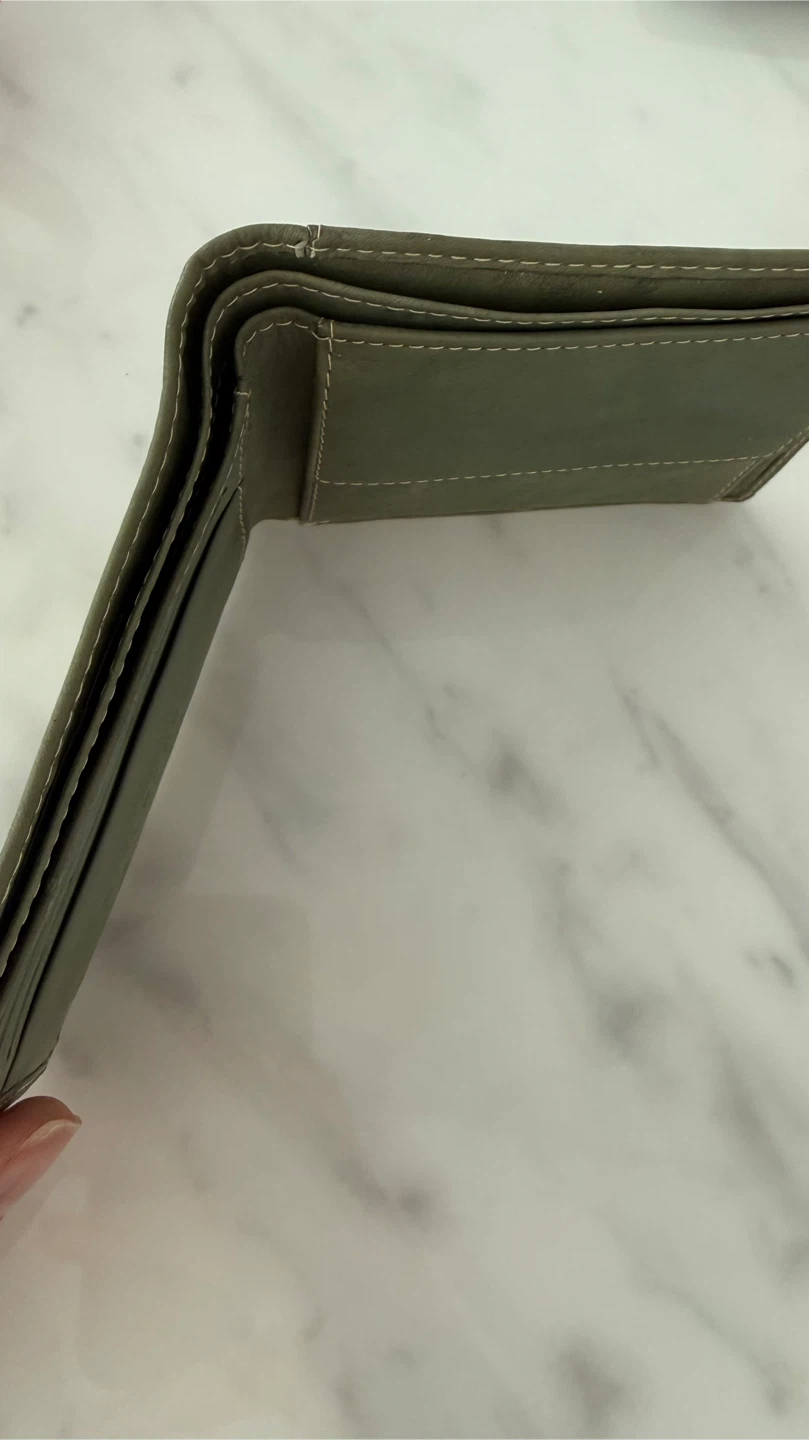 Bijenkort Collection Genuine Leather Bifold Wallet - photo 5