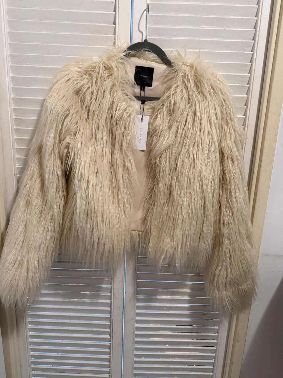 DYNAMITE Faux Fur Shaggy Cropped Jacket Cream Size M