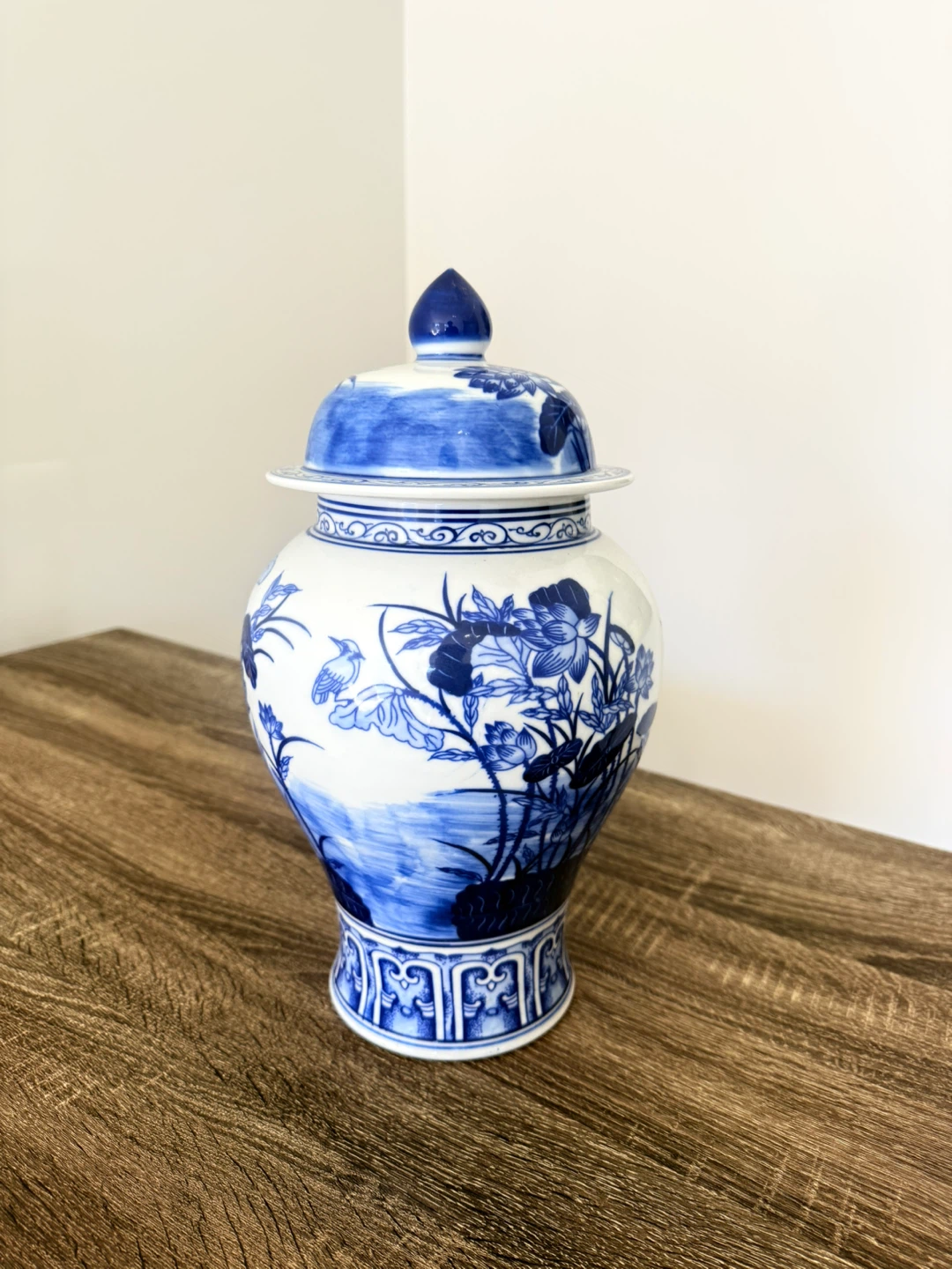 Williams Sonoma Home Blue and White Ginger Jar - photo 4