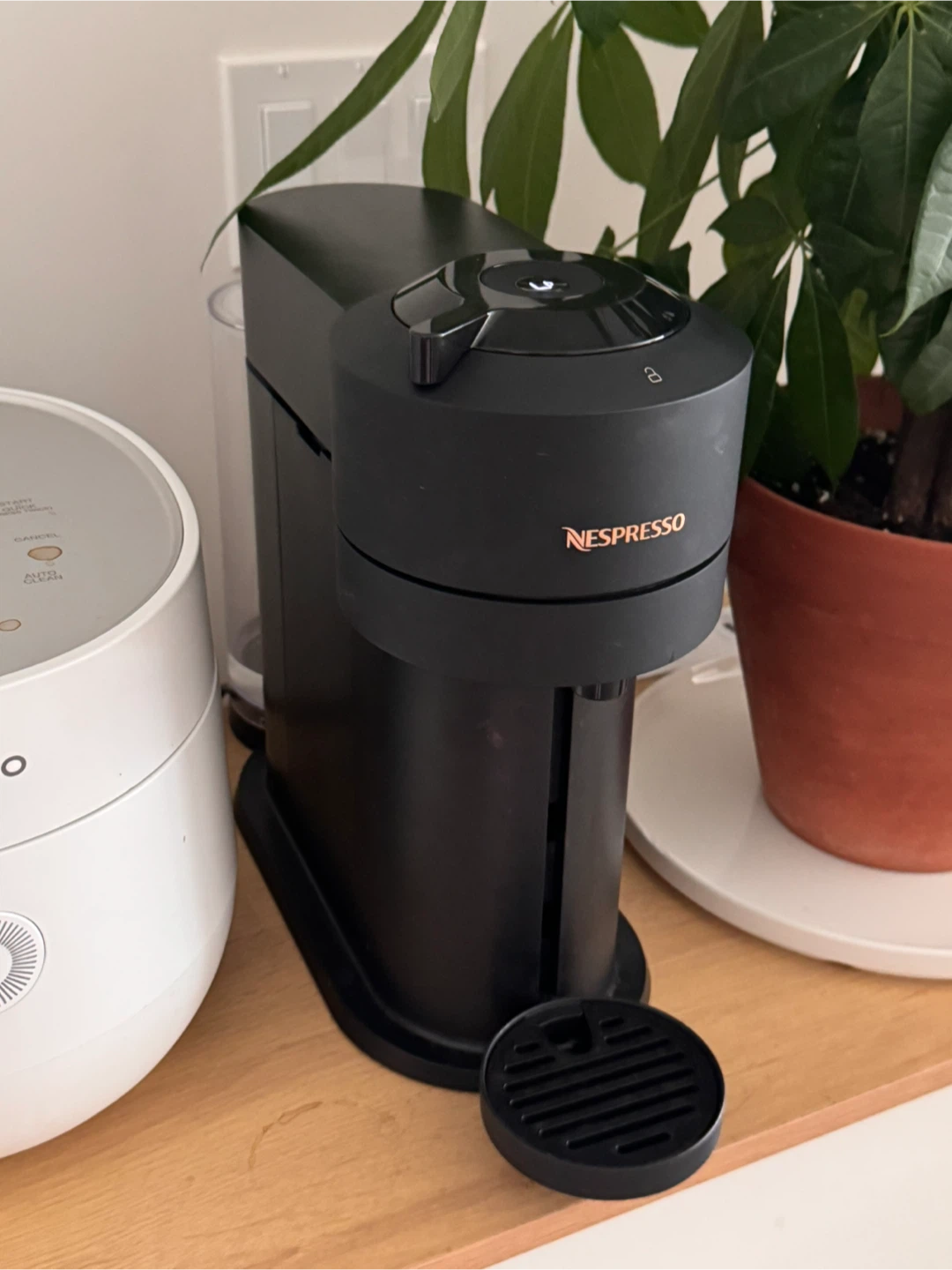Nespresso Vertuo NEXT Coffee Machine